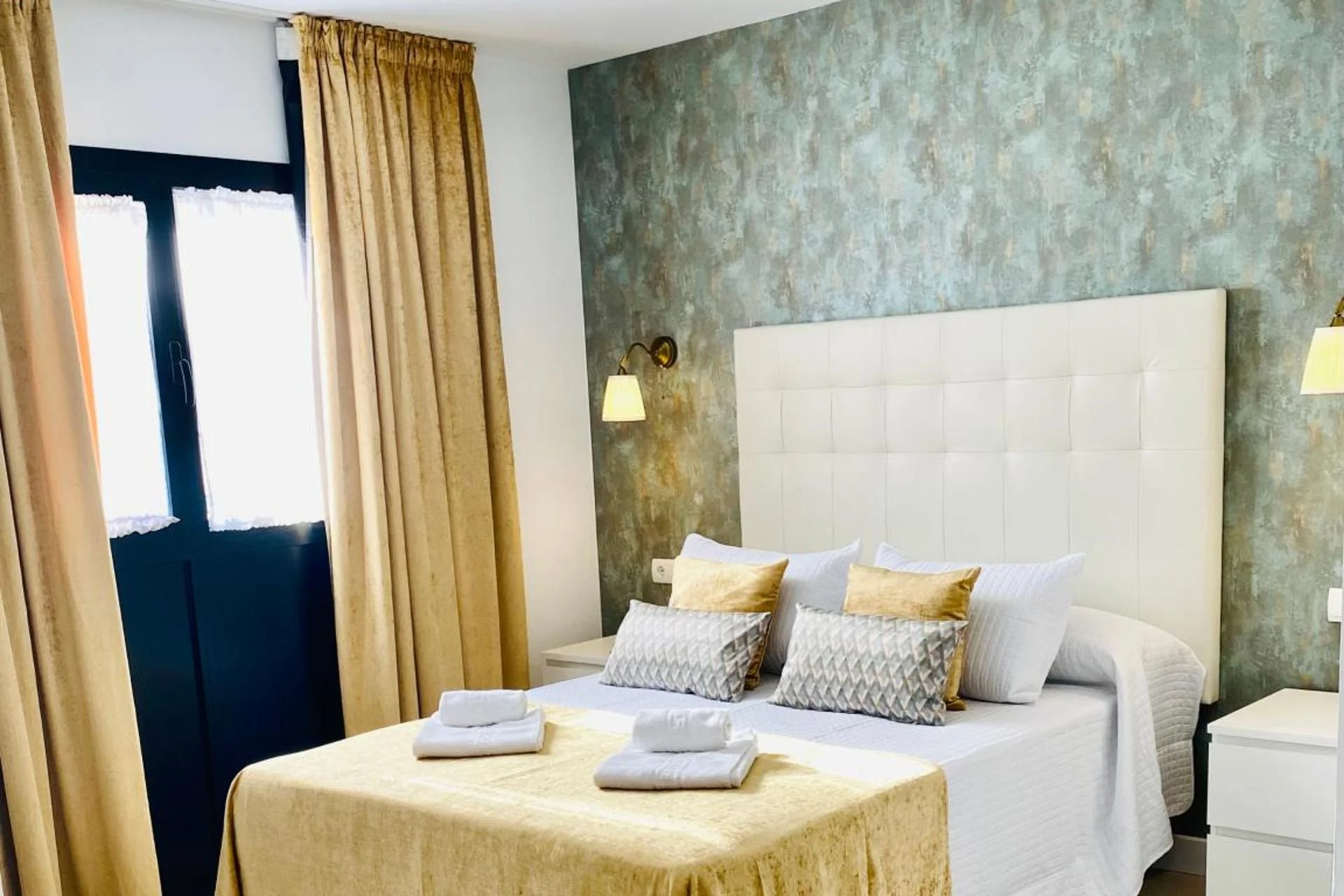 Experience Luxury at Alisol Boutique San Pedro (4)